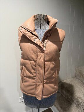 Abercrombie & Fitch Faux Leather Puffer Vest Tan | Size S | Vegan Leather